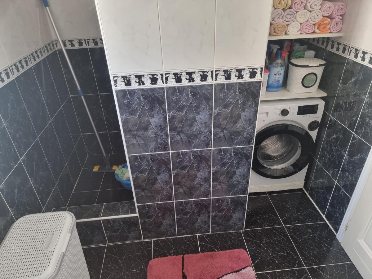 Apartmani Mina بار المظهر الخارجي الصورة