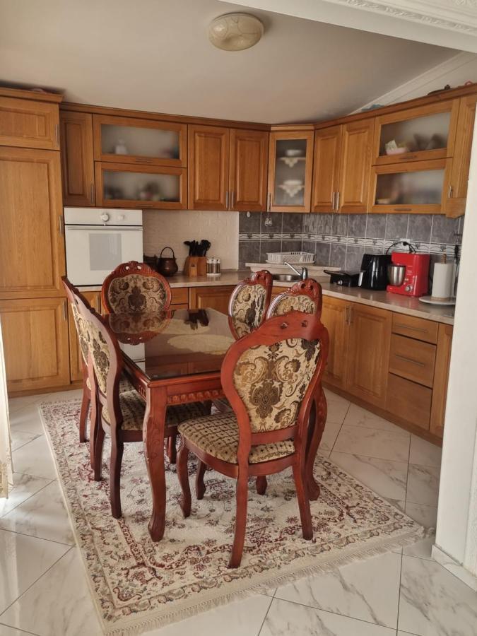 Apartmani Mina بار المظهر الخارجي الصورة