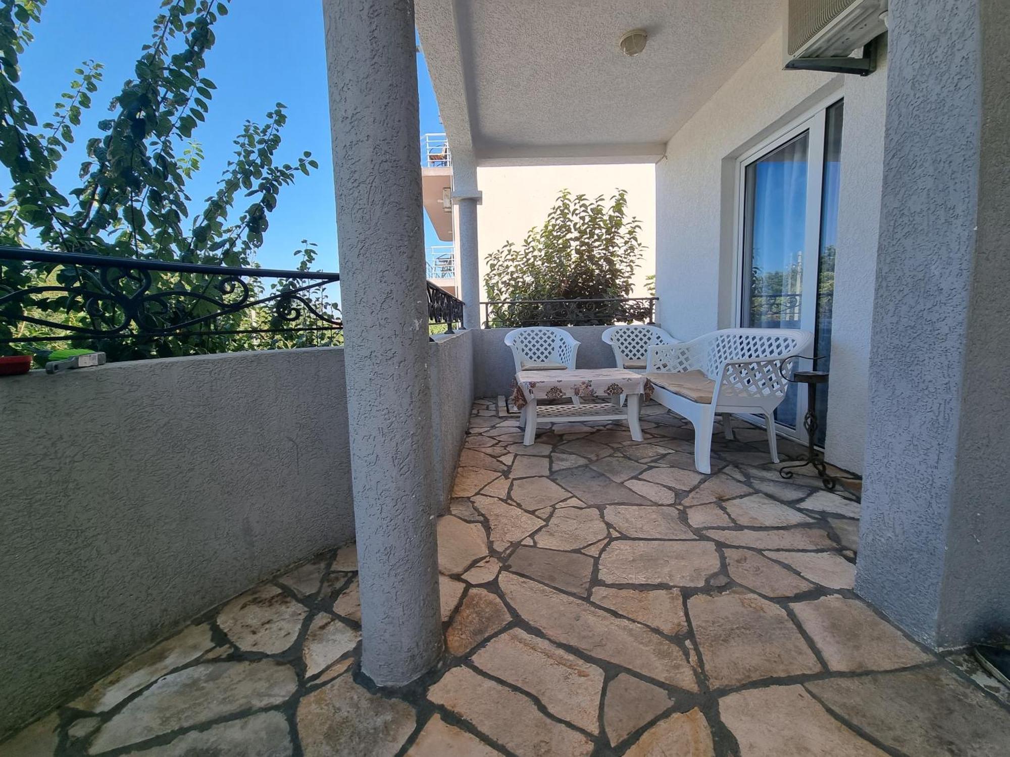 Apartmani Mina بار المظهر الخارجي الصورة
