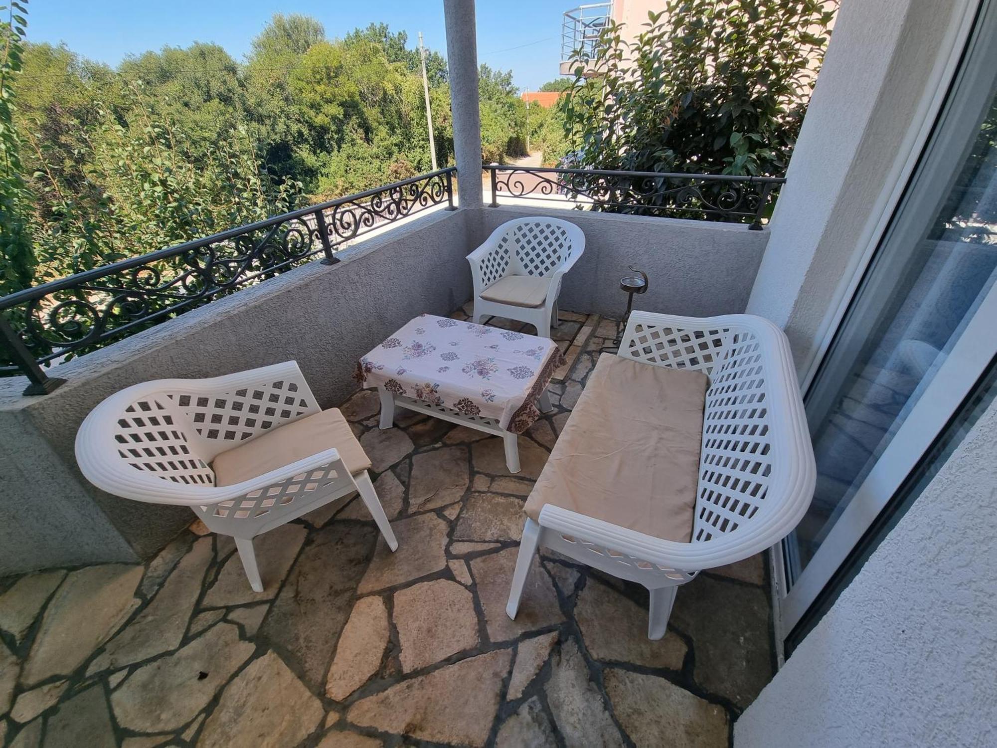 Apartmani Mina بار المظهر الخارجي الصورة